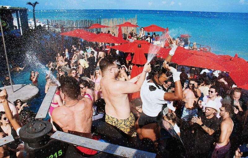 Playa del Carmen: Entrance to Coralina Beach Club + Food & Beverages - FAQs