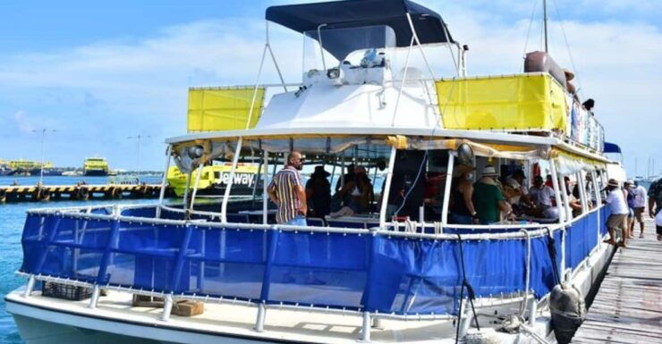 Playa Del Carmen: Isla Mujeres Catamaran Cruise With Lunch - Itinerary and Activities