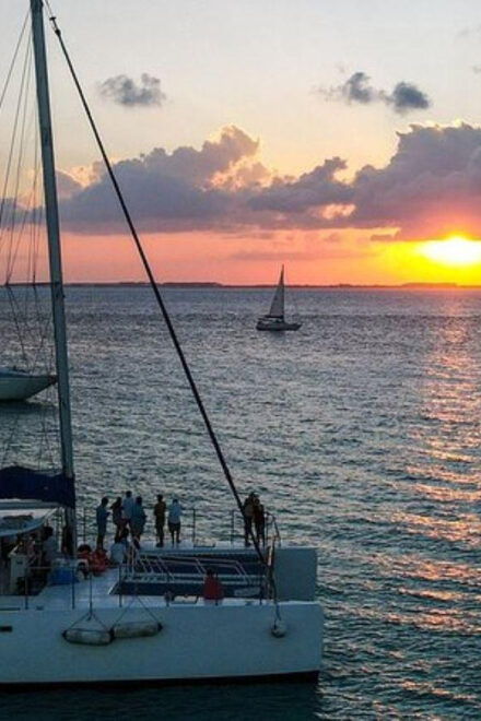 Playa Del Carmen: Isla Mujeres Catamaran Cruise With Lunch - Important Information