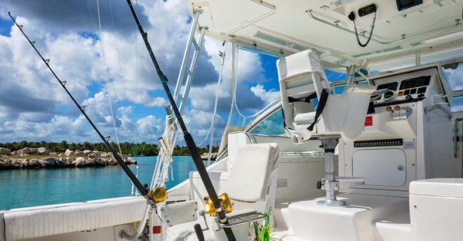 Playa Del Carmen: Spectacular Fishing Experience - 38FT Boat - Boat Amenities and Equipment