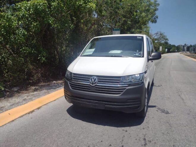 Playa Del Carmen: Transfer From Hotel to Cancun Airport - Driver and Vehicle Details