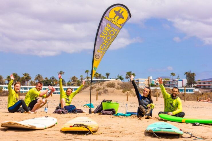 Playa Del Inglés: Surfing Class for Beginners - Booking Details