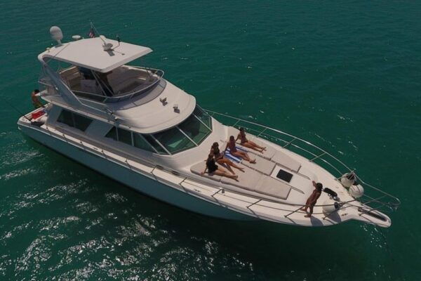 Playa Mujeres: Private Yacht Rental - 4-hour SR55H4 - Starting Location