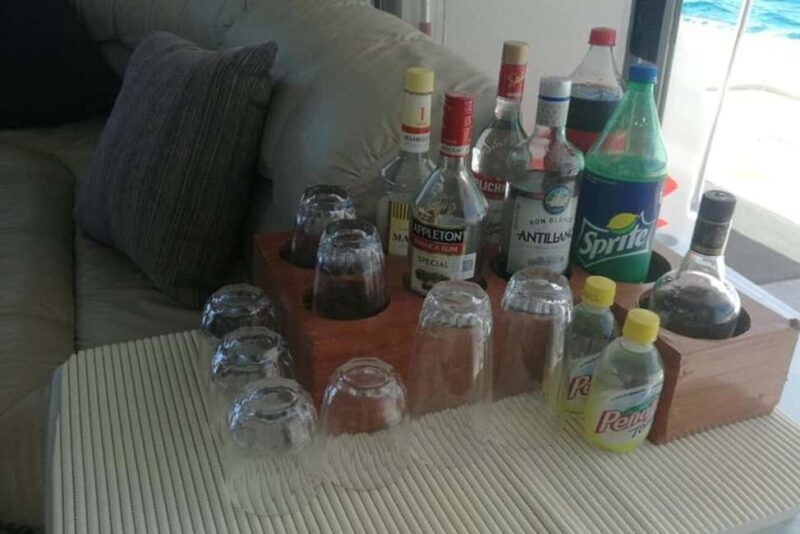 Playa Mujeres: Private Yacht Rental - 4hr SR55H4 #GMBSR55FUN - Who Will Love This Tour?