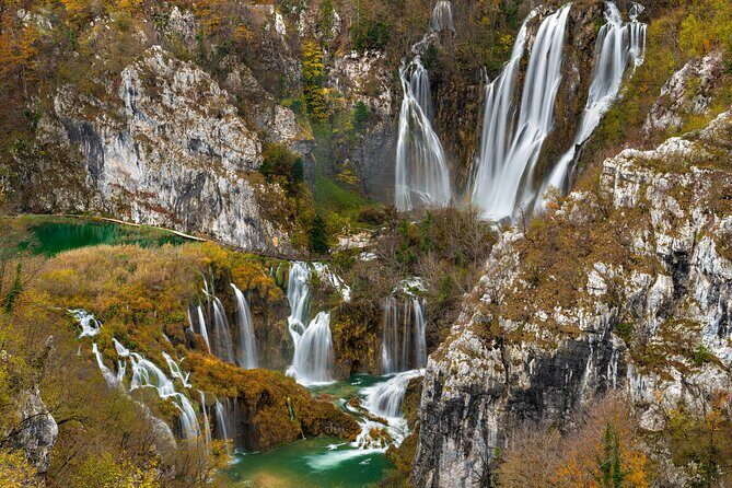 Plitvice Lakes guided tour - Discovering the Highlights of the Plitvice Lakes Guided Tour