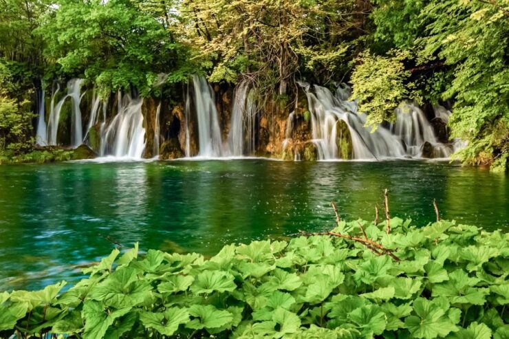 Plitvice Lakes: Guided Walking Tour and Boat Ride - Booking Details and Flexibility