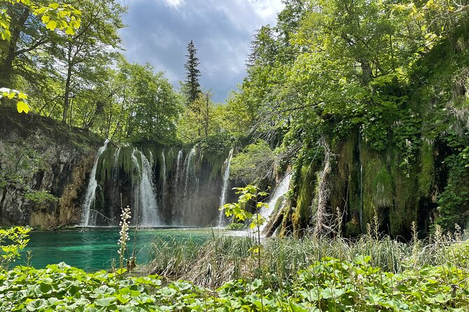 Plitvice Lakes With Ticket and Rastoke From Zagreb - Reviews Summary