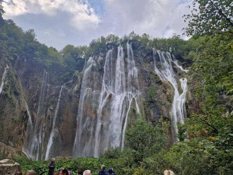 Plitvice: Plitvice Lakes Guided Tour with Boat Ride - FAQ