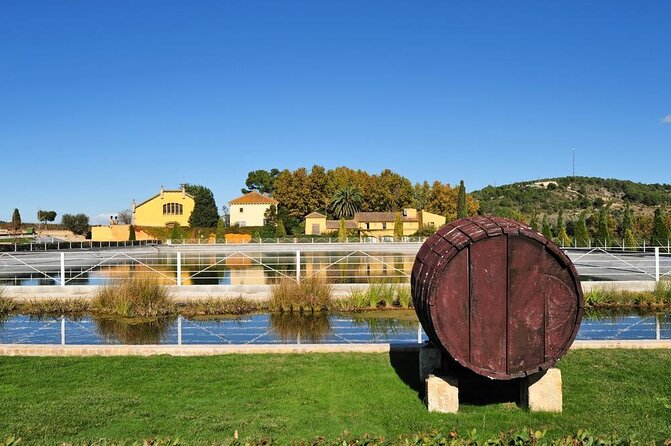 Poblet, Wines & Sitges Private Tour - Hotel Pick up From Salou/Tarragona - Good To Know
