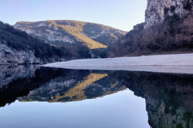 Poetic Mood Show at the Waters Edge in Pont Darc - Featured Performers