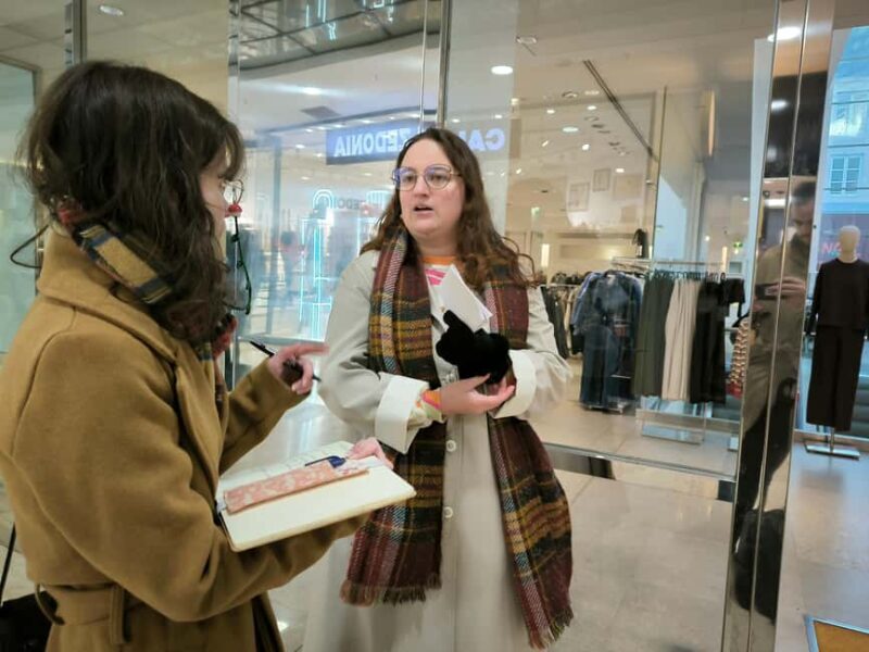 Poitiers: Eleanor's Treasure Hunt Guided City Tour - Practical Details and Value