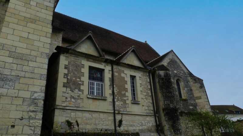 Poitiers: Eleanor's Treasure Hunt Guided City Tour - The Sum Up