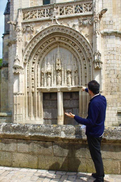 Poitiers: Guided City Walking Tour - Experience