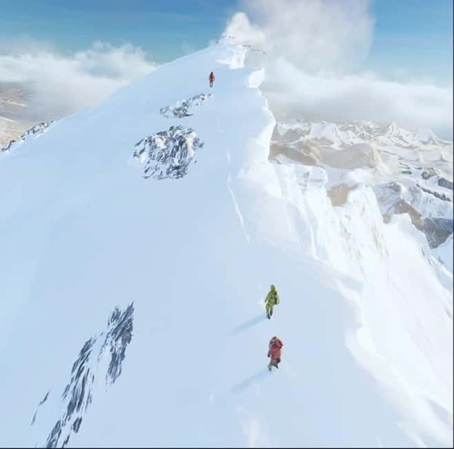 Pokhara: Mount Everest Climbing In Virtual Reality - Who Should Try This Experience?