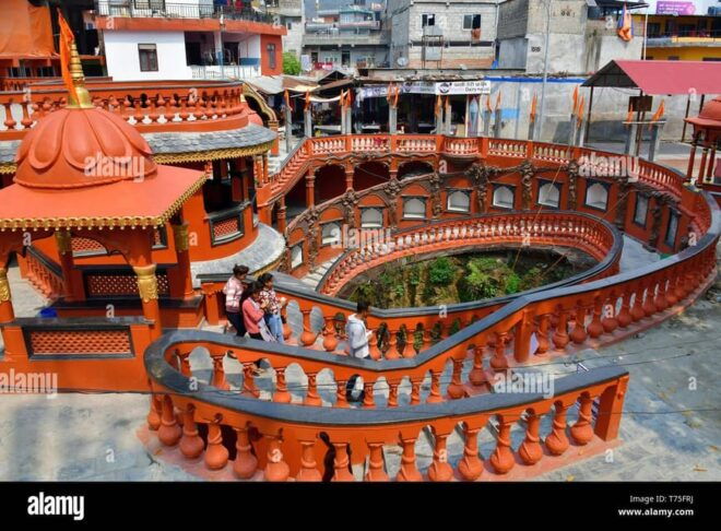 Pokhara: Mountain Museum, Water Falls & Cave Half-Day Tour - Devis Falls Experience