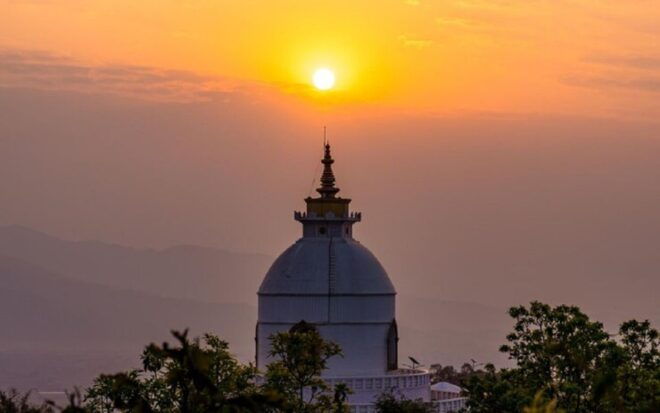 Pokhara: Peace Pagoda Sunset,Annapurna Himalayan Range Views - Experience the Magic of a Himalayan Sunset