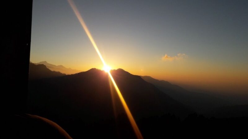 Pokhara: Sarangkot Sunrise & Scenic Day Hike with Guide - Starting the Day: Early Morning Pickup & Transfer