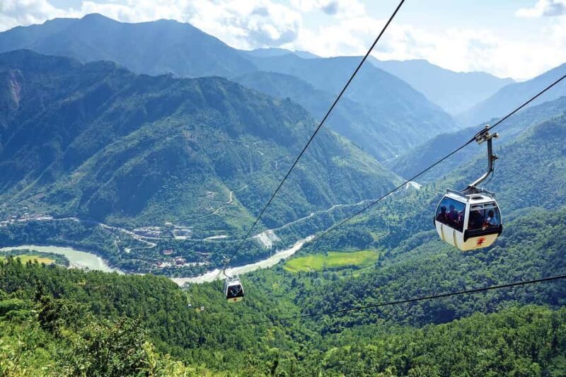Pokhara: Visit Manakamana Temple with Cable car Experience - Visiting Manakamana Temple
