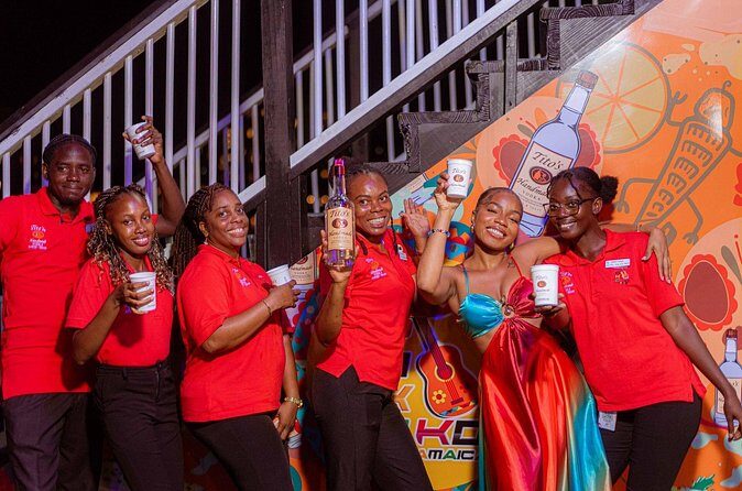 Poko Loko Floating Bar: Moonlight Vibes (Adults Only) - What Makes This Tour Stand Out?