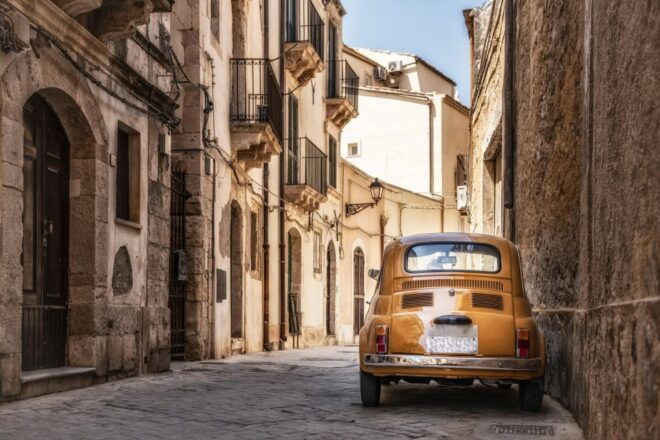 Polignano a Mare: Tour by Vintage Fiat 500 With Driver - Inclusions and Meeting Point