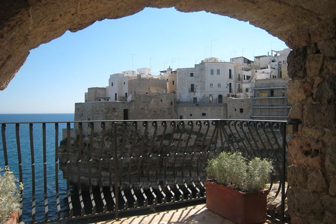 Polignano a Mare Walking Tour - Guides Insights