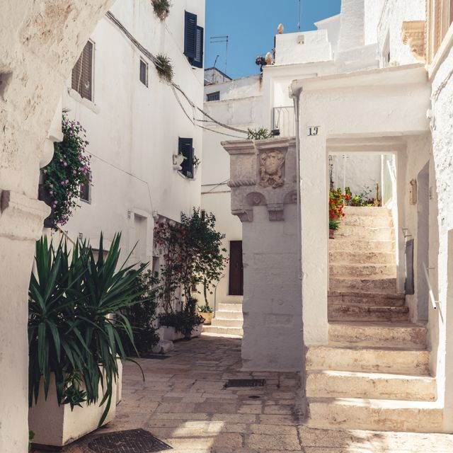 Polignano: Self-Guided City Exploration Game - Activity Details