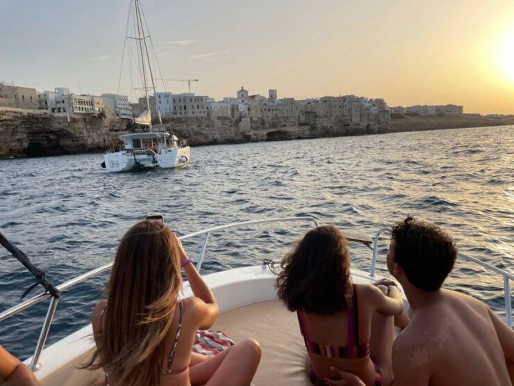 Polignano's Catamaran Trip With Aperitif and Snacks - Experience Highlights