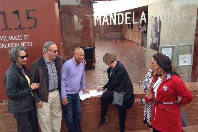 Political Prison Museum,Constitutional Court and Soweto Tour - Tour Highlights