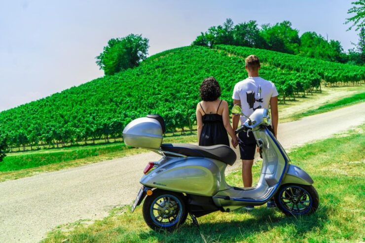 Pollentia: Vespa Tour to the Wine Region of Langhe - Tour Experience