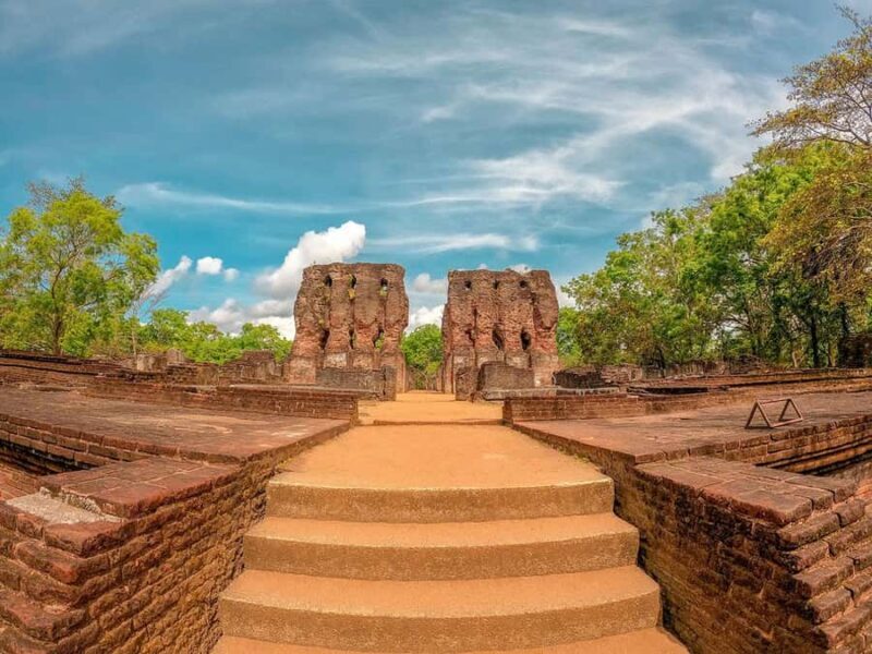 Polonnaruwa Ancient City & Minneriya Safari Combo Tour - Overall Value and Suitability