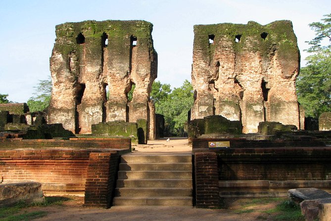 Polonnaruwa Day Tour With Lunch by Mahaweli - Tour Highlights