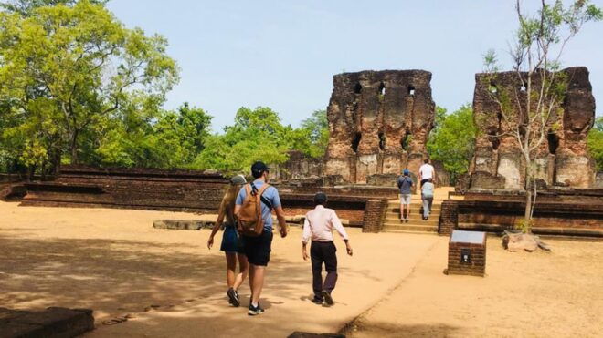 Polonnaruwa Sight Seeing Tour and Minneriya Elephant Safari - Polonnaruwa Ancient City
