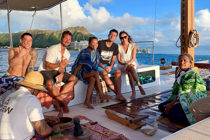 Polynesian Canoe Day Sail - Inclusions and Activities