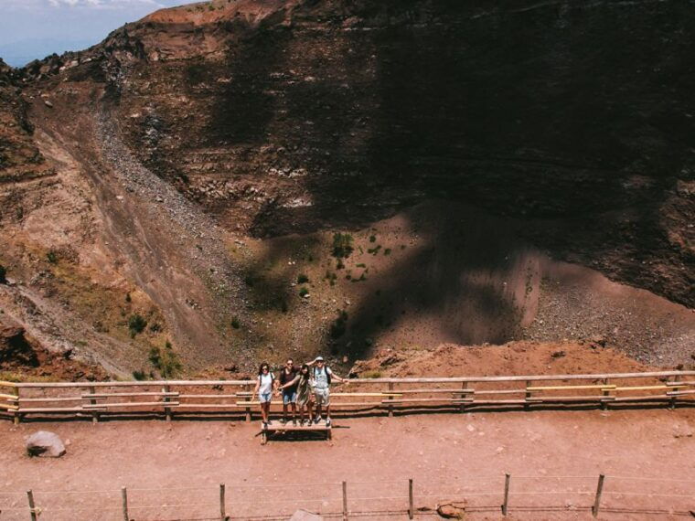 Pompei: Pompeii and Vesuvius Combo With Transfer and Tickets - Itinerary Details