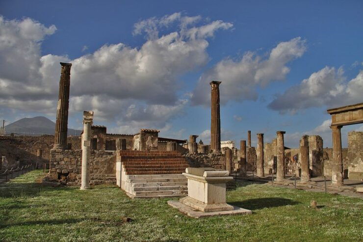 Pompei: Private Tour of Pompeii With Lunch & Wine Tasting - Good To Know