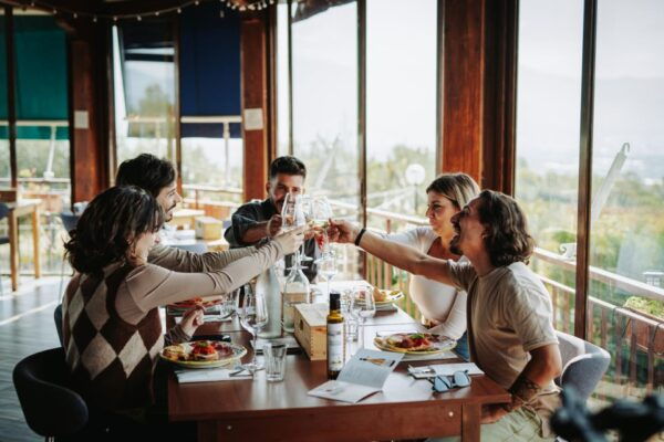 Pompei: Private Tour of Pompeii With Lunch & Wine Tasting - Booking and Reservation