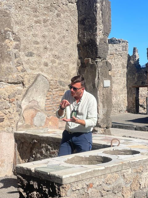 Pompeii: 1 Hour With the Expert Local Guide - Good To Know