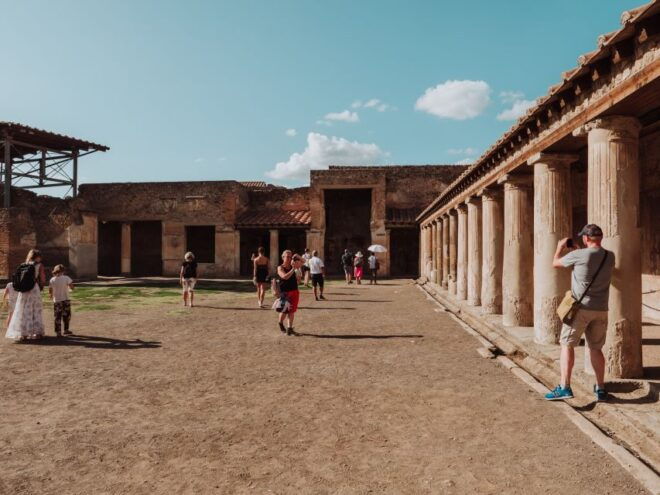 Pompeii: 2-Hour Guided Tour With an Archaeologist - Customer Reviews