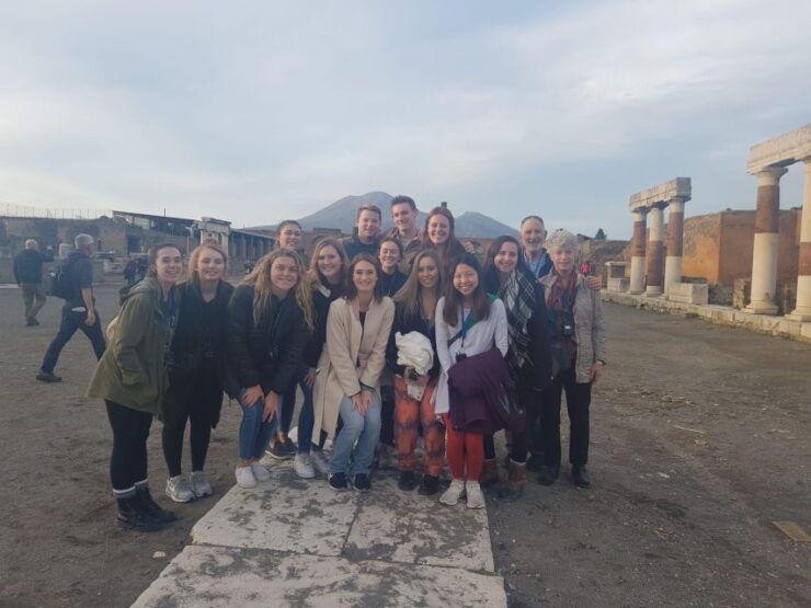 Pompeii: 2-Hour Walking Tour With Professional Guide - Tour Duration and Features