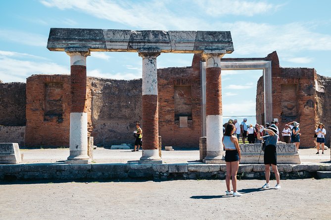 Pompeii 3 Hours Walking Tour Led by an Archaeologist - Common Questions