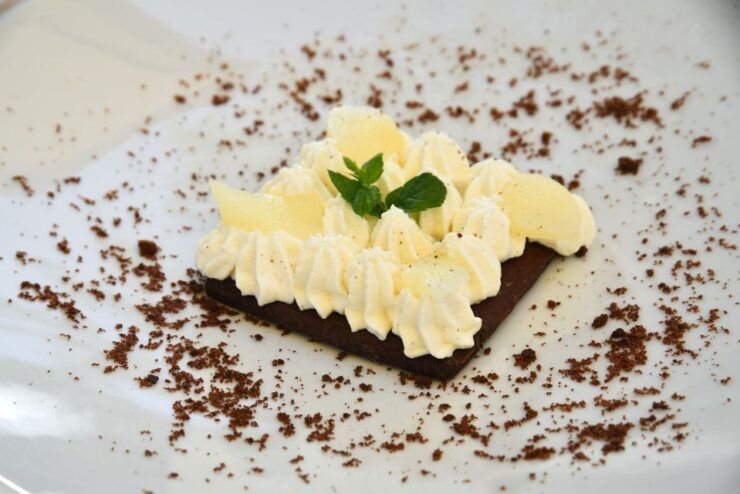 Pompeii: 4-Course Lunch in Garden Setting - Booking Information