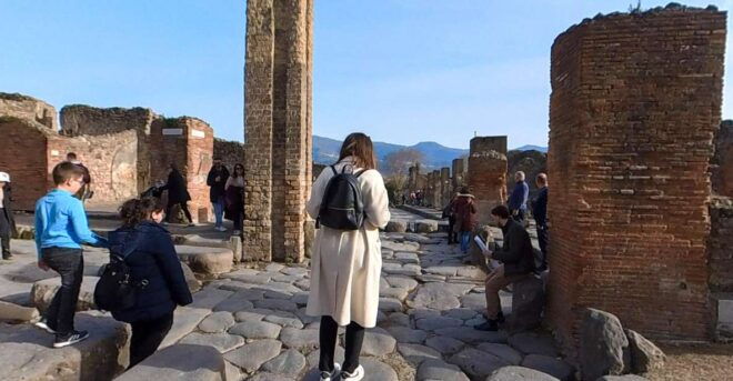 Pompeii and Capri: Guided Historical Tour and Boat Trip - Reservation