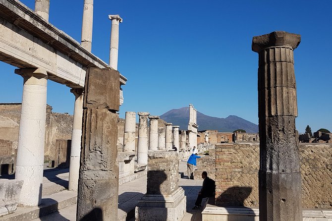 Pompeii and Herculaneum Guided Tour With an English-Speaking Archaeologist - Good To Know