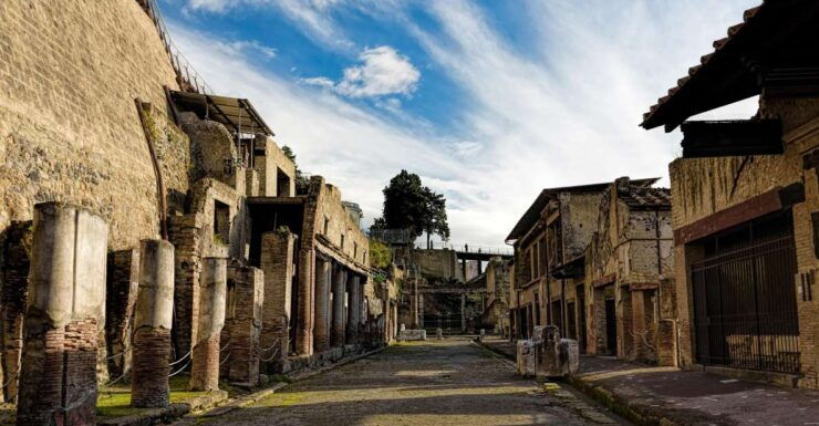 Pompeii and Herculaneum Tour - Itinerary