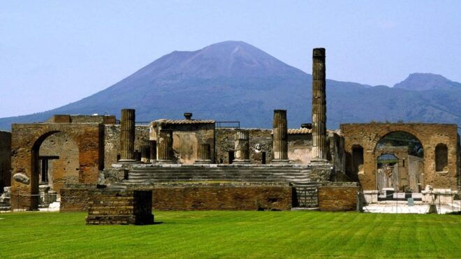 Pompeii and Herculaneum Tour - Highlights