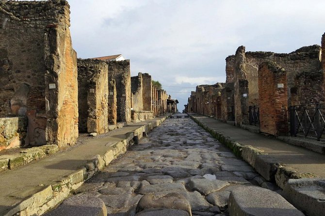 Pompeii and Mount Vesuvius From Naples - Frequently Asked Questions