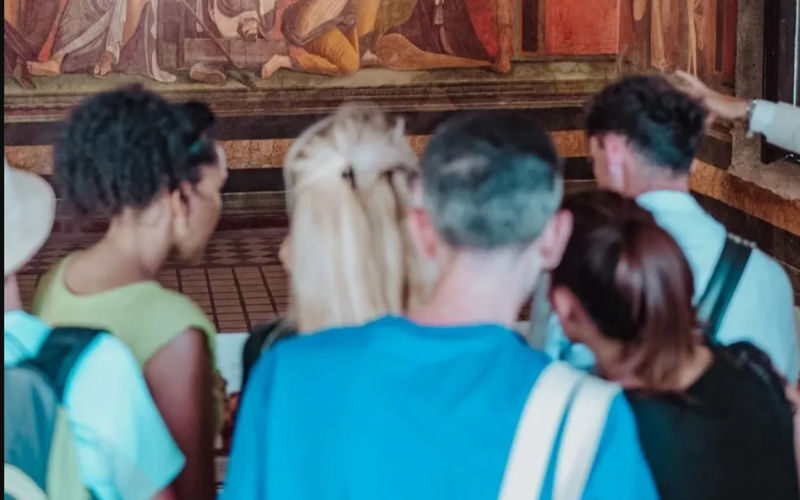 Pompeii and Mount Vesuvius Full-Day Small Group Tour - Two powerful sights, one busy day