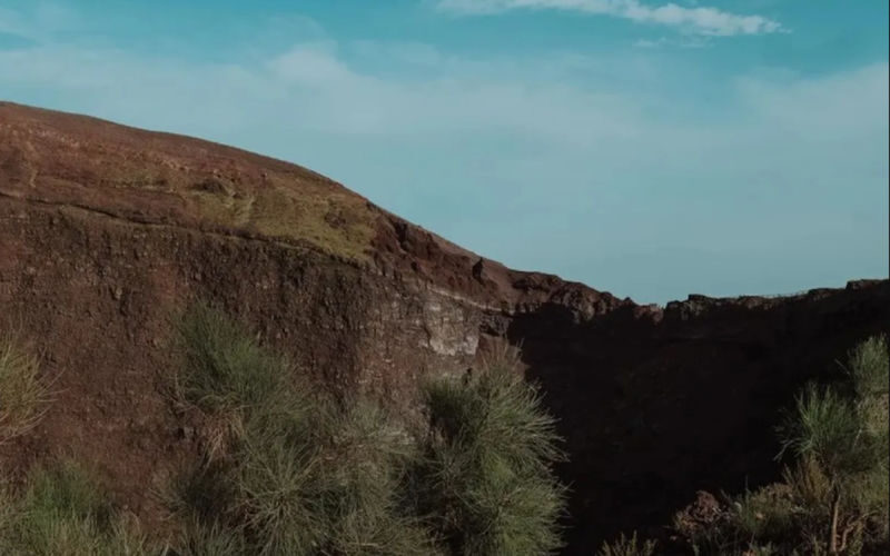 Pompeii and Mount Vesuvius Full-Day Small Group Tour - What small group means here