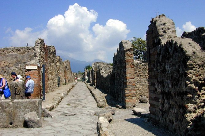 Pompeii and Mount Vesuvius SELECT Tour - Tour Itinerary