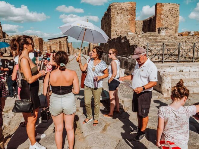 Pompeii: Entry Ticket and Guided Tour With an Archaeologist - Experience Highlights